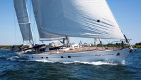 Sailing yacht APACHE